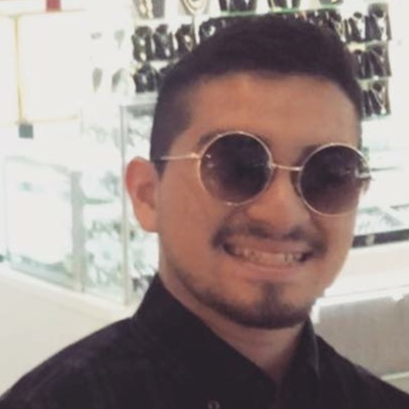 Meet your Posher, Moises - Picture 1 of 1